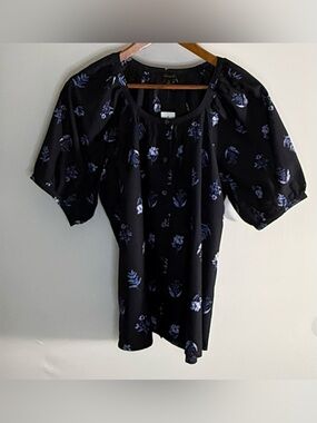 NWT Ann Taylor Floral Blouse XS Navy Blue Button Front Lightweight Top